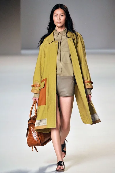 Look 17